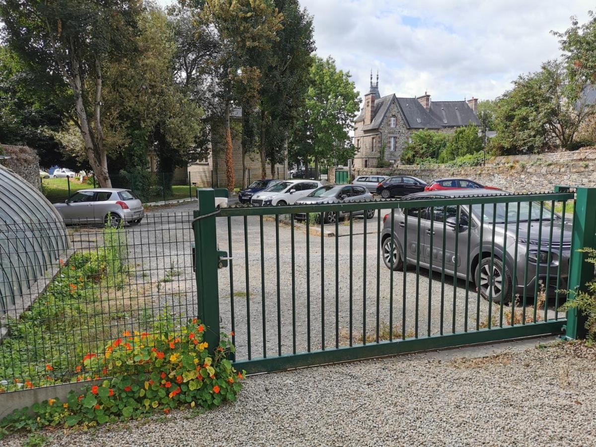 Studio Des Stuarts Dol-de-Bretagne Exteriör bild